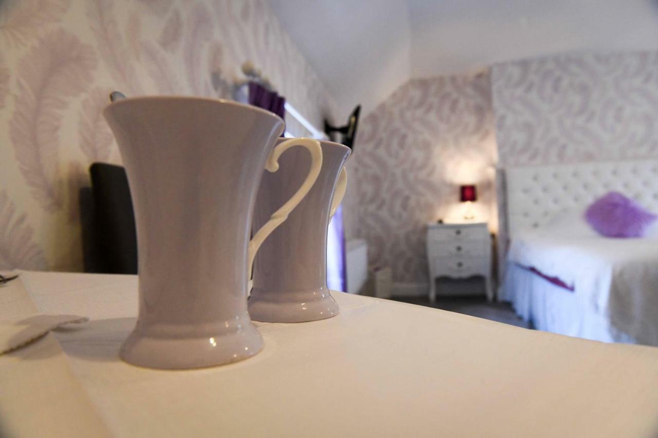 The Benbow Inn At Ruyton-Xi-Towns Ngoại thất bức ảnh
